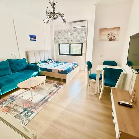 Besmir's * 格勒姆